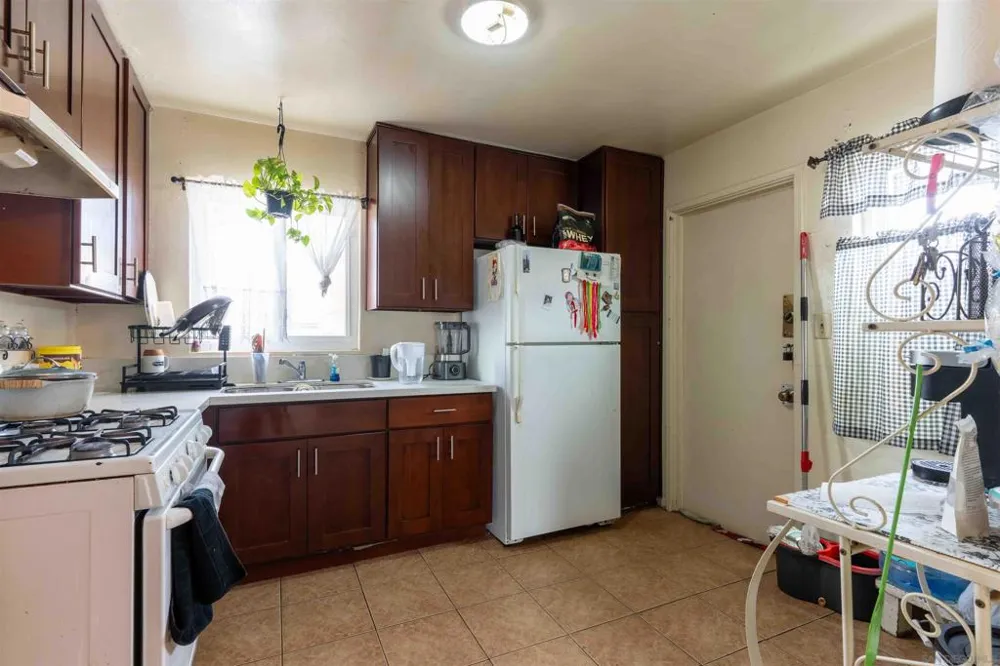 5484 Santa Margarita Street San Diego, CA 92114
