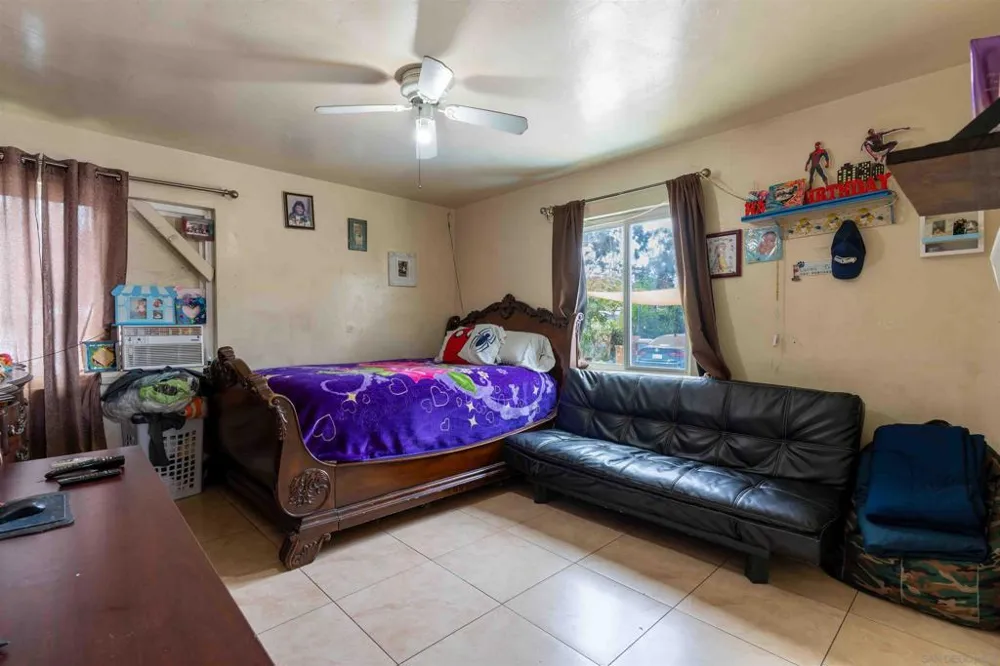 5484 Santa Margarita Street San Diego, CA 92114