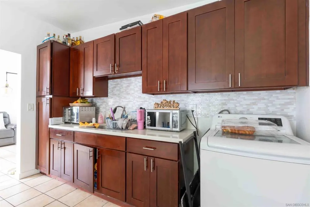 5484 Santa Margarita Street San Diego, CA 92114