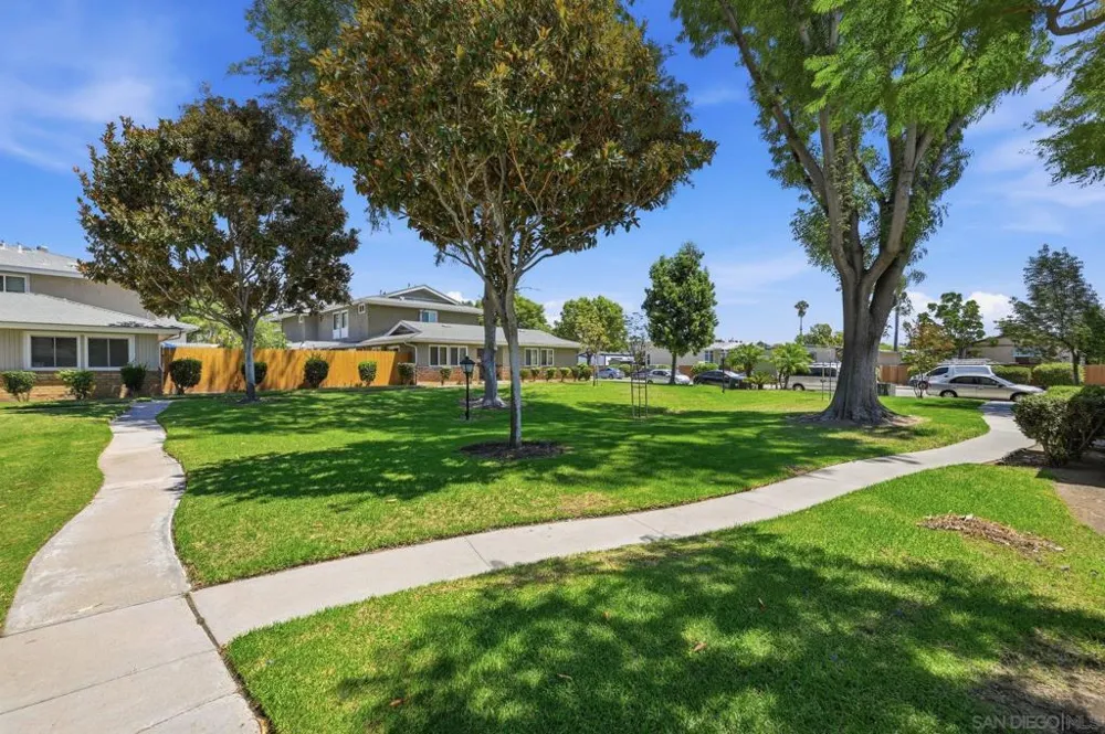2504 Wanek Road #D Escondido, CA 92027