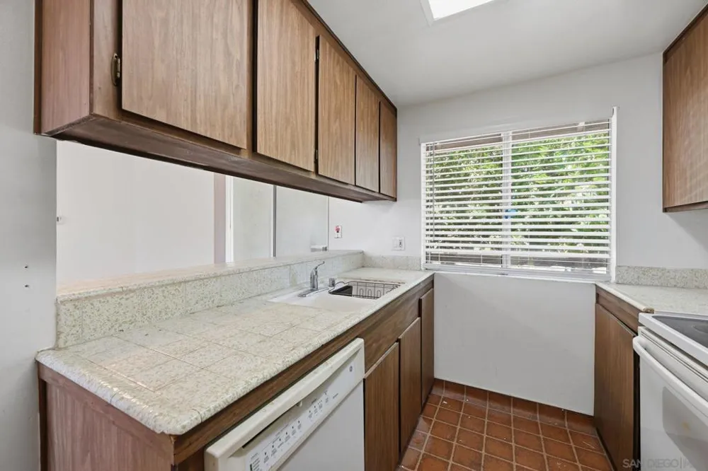 2504 Wanek Road #D Escondido, CA 92027