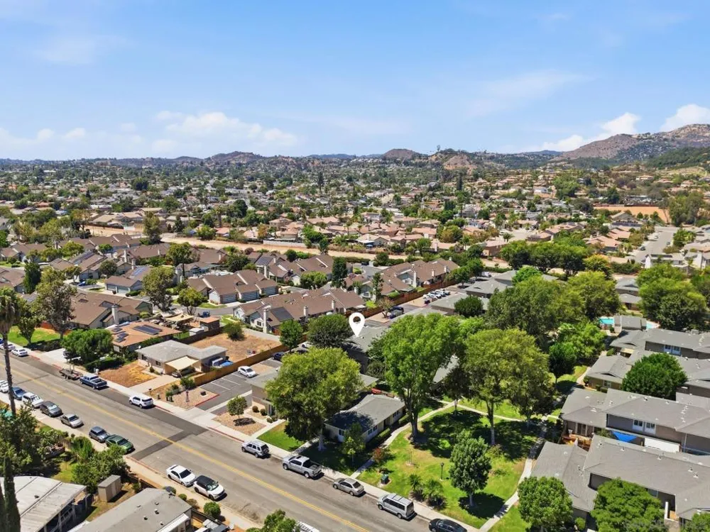 2504 Wanek Road #D Escondido, CA 92027