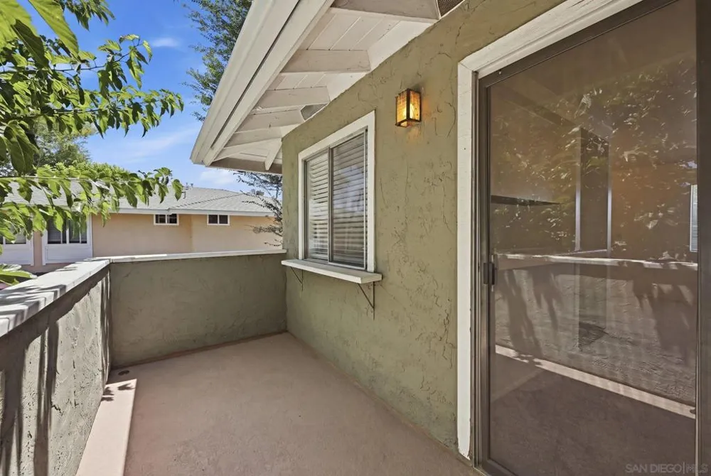 2504 Wanek Road #D Escondido, CA 92027