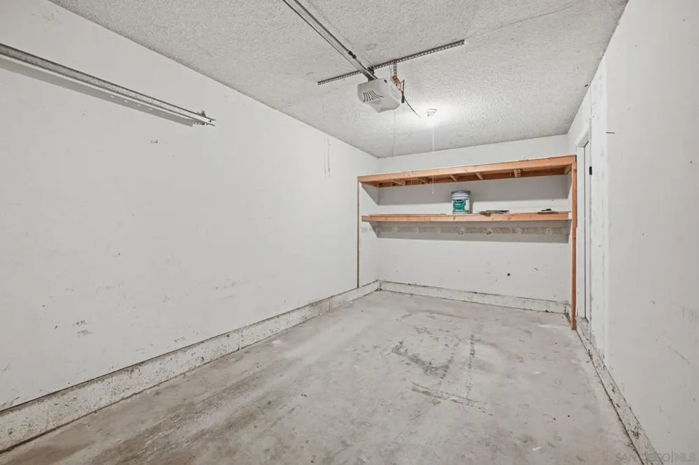2504 Wanek Road #D Escondido, CA 92027