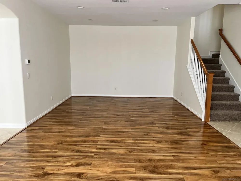 7481 Neptune Drive Carlsbad, CA 92011