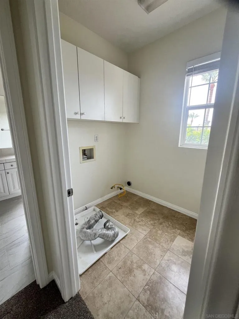 7481 Neptune Drive Carlsbad, CA 92011