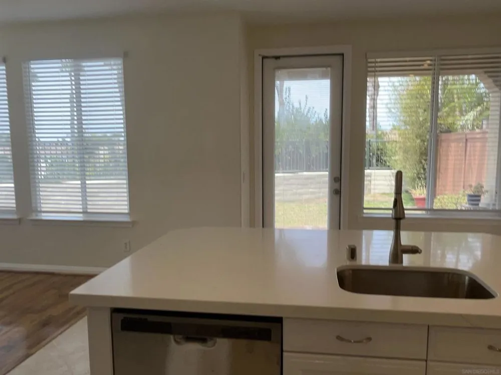 7481 Neptune Drive Carlsbad, CA 92011