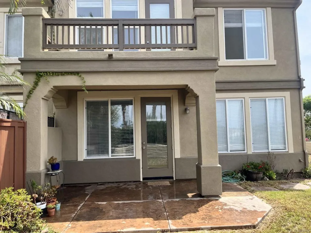 7481 Neptune Drive Carlsbad, CA 92011