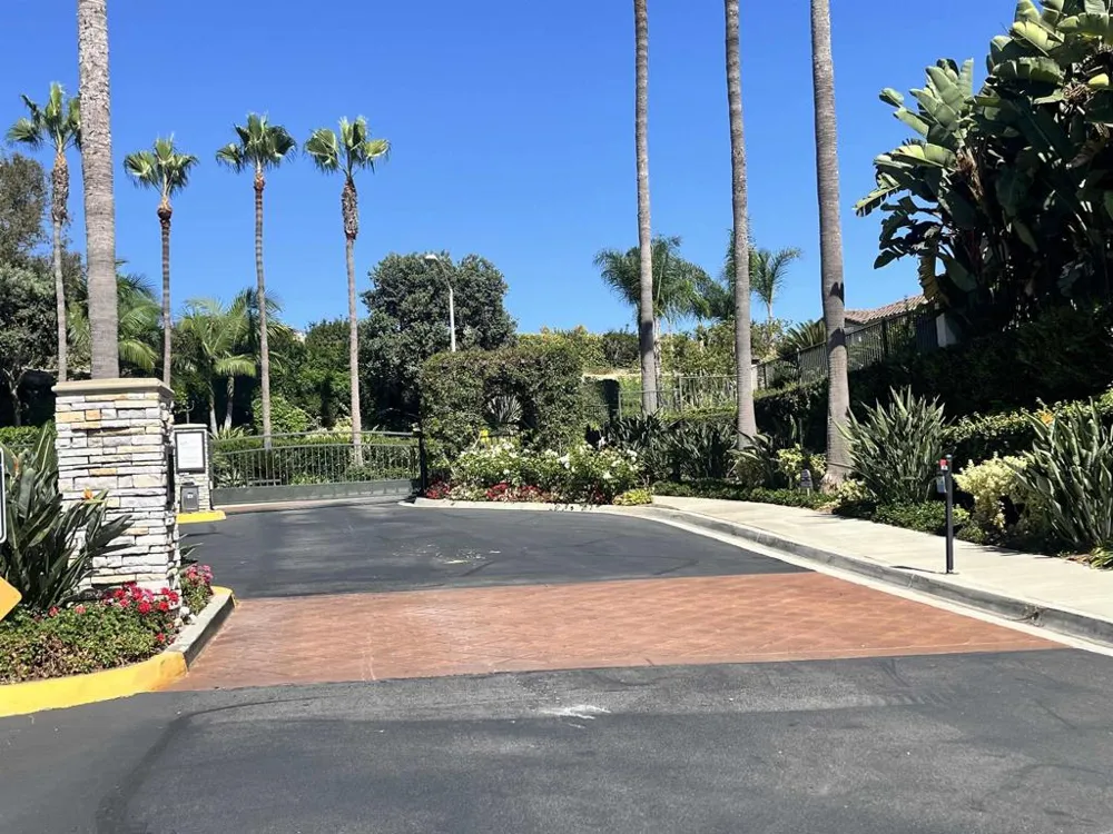 7481 Neptune Drive Carlsbad, CA 92011