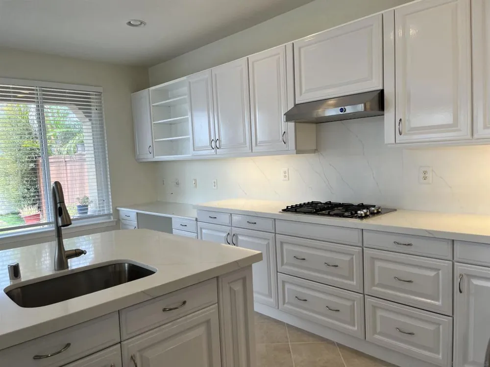 7481 Neptune Drive Carlsbad, CA 92011
