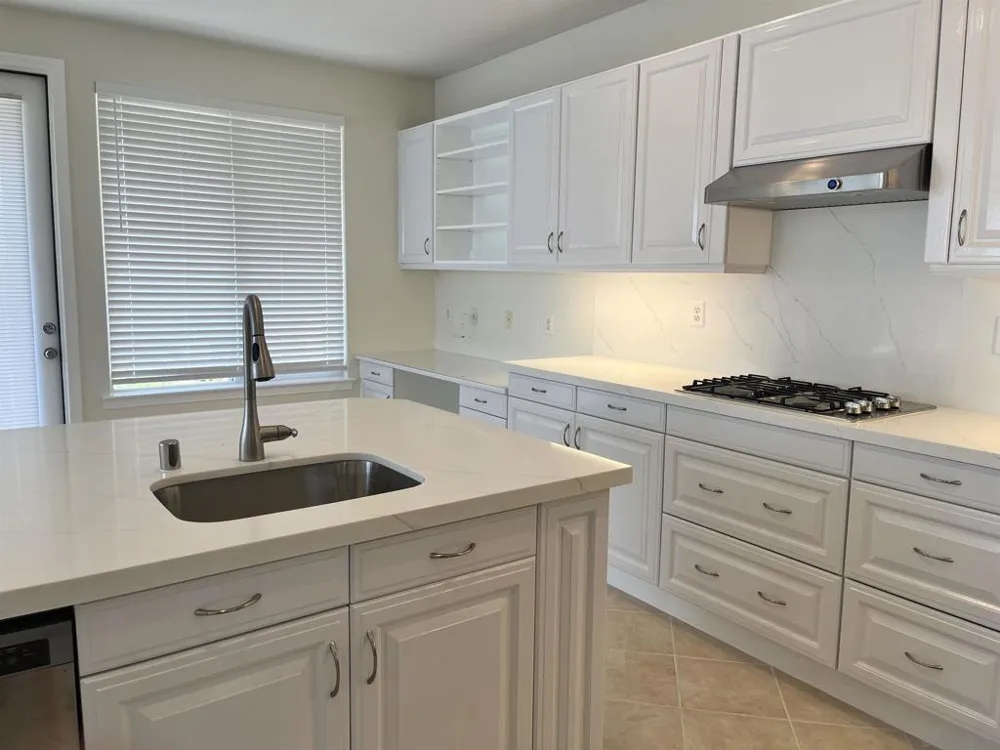 7481 Neptune Drive Carlsbad, CA 92011