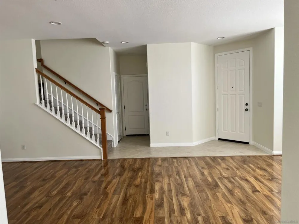 7481 Neptune Drive Carlsbad, CA 92011