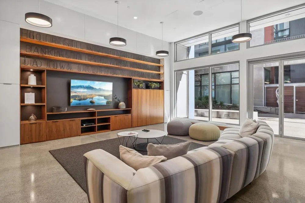 321 10Th Ave #1908 San Diego, CA 92101