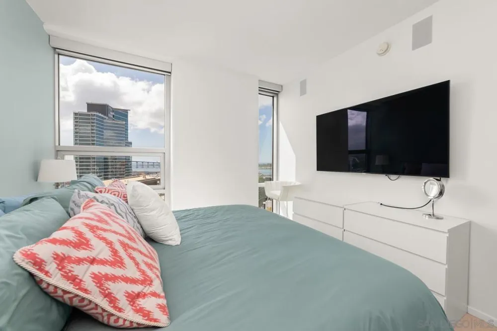 321 10Th Ave #1908 San Diego, CA 92101