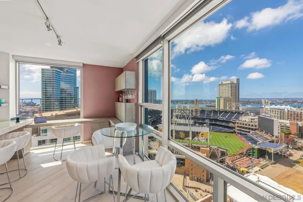 321 10Th Ave #1908 San Diego, CA 92101
