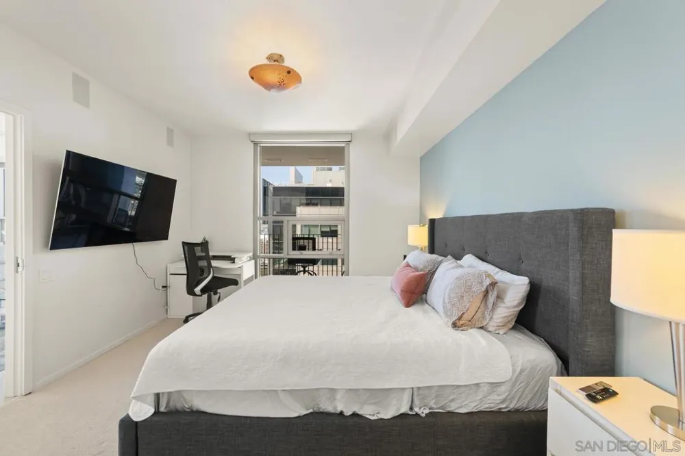 321 10Th Ave #1908 San Diego, CA 92101