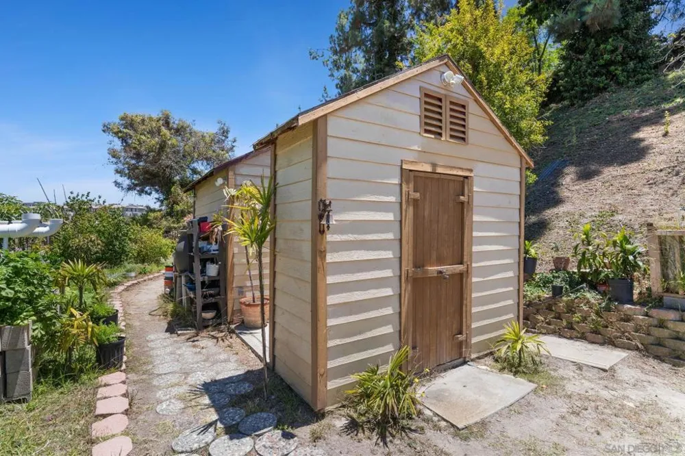 4917 Glenhaven Dr. Oceanside, CA 92056