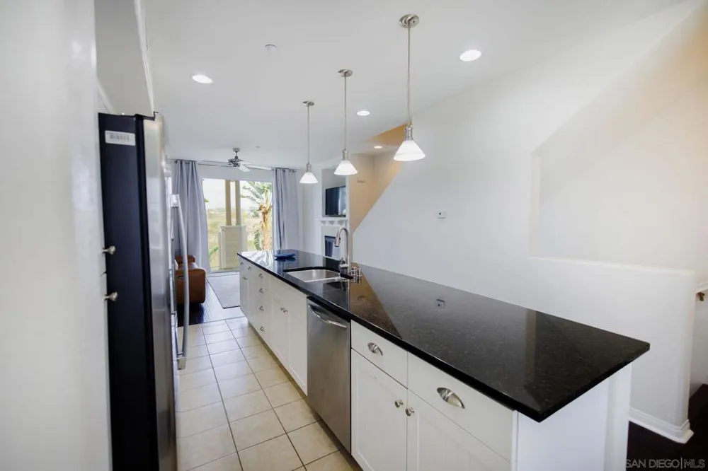 810 Harbor Cliff Way #230 Oceanside, CA 92054