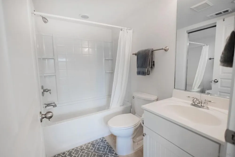 810 Harbor Cliff Way #230 Oceanside, CA 92054