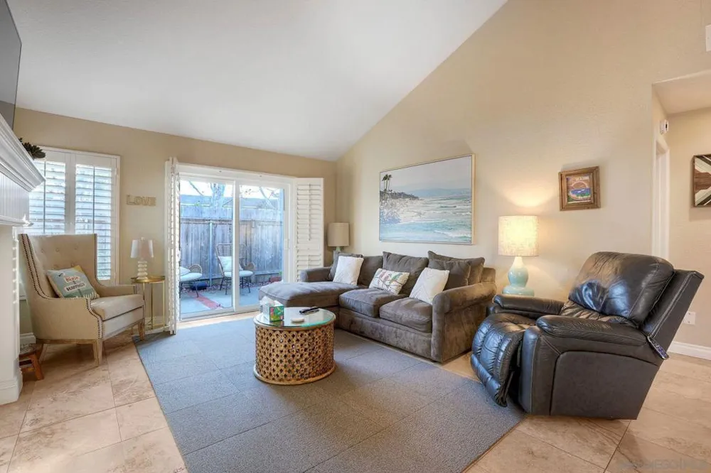 2037 Countrywood Way Encinitas, CA 92024