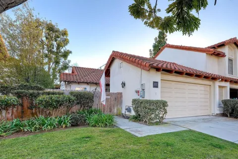 2037 Countrywood Way