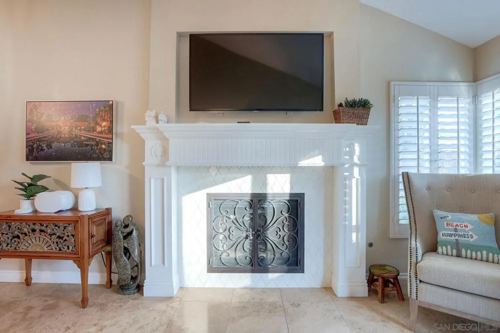 2037 Countrywood Way Encinitas, CA 92024