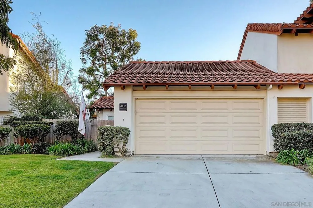 2037 Countrywood Way Encinitas, CA 92024