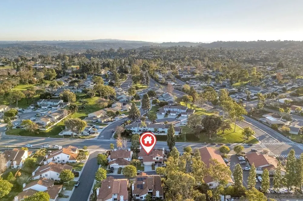 2037 Countrywood Way Encinitas, CA 92024