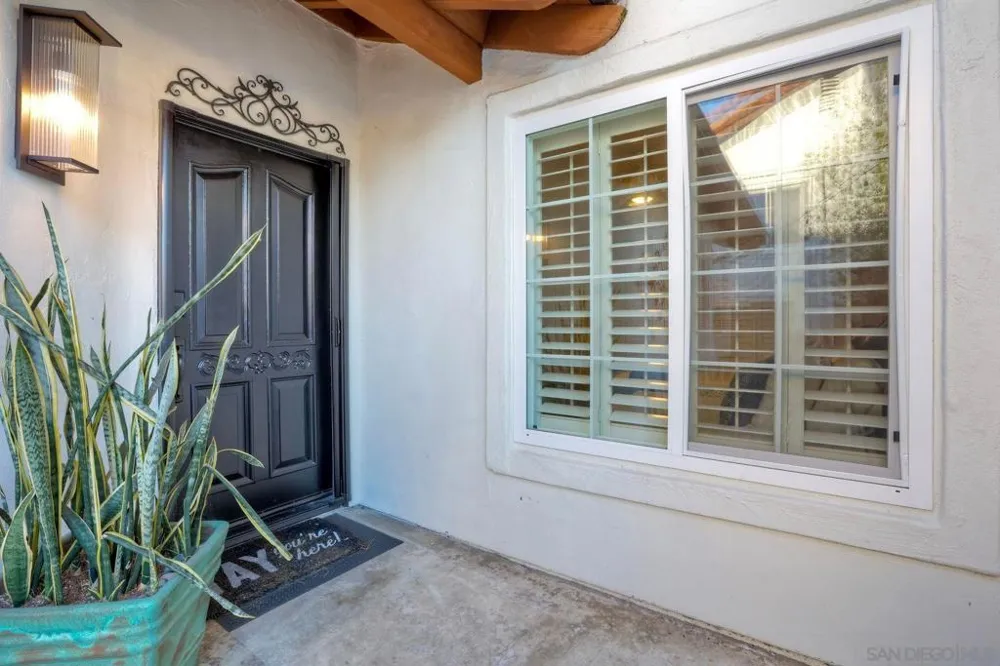 2037 Countrywood Way Encinitas, CA 92024