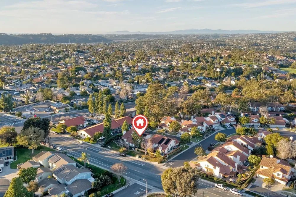 2037 Countrywood Way Encinitas, CA 92024