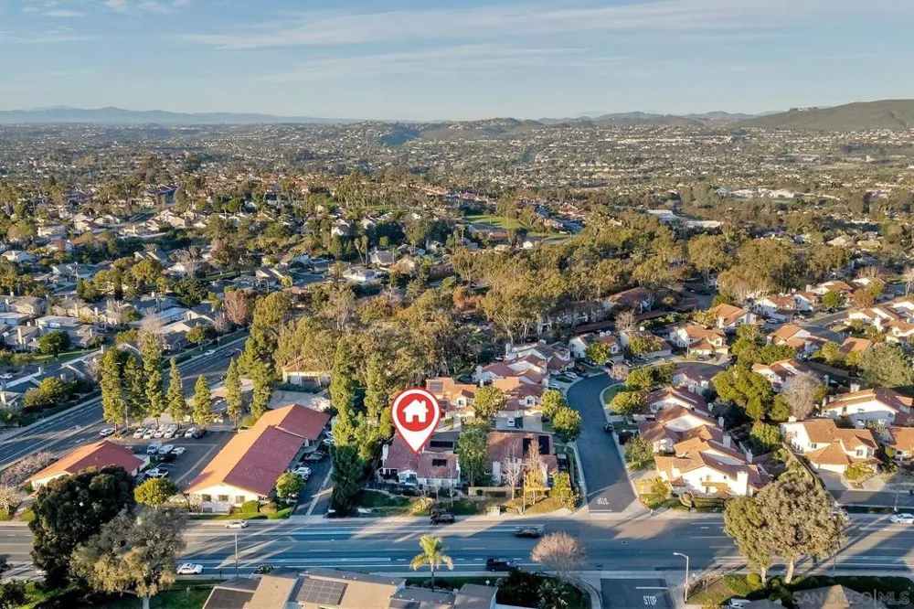 2037 Countrywood Way Encinitas, CA 92024