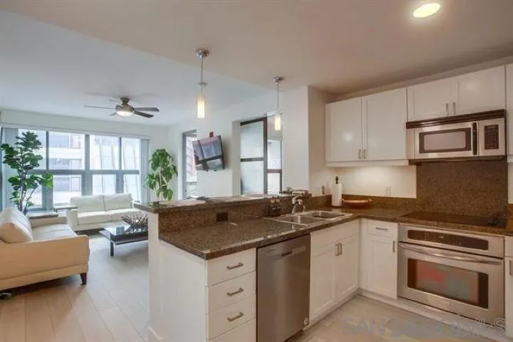1150 J St #418 San Diego, CA 92101