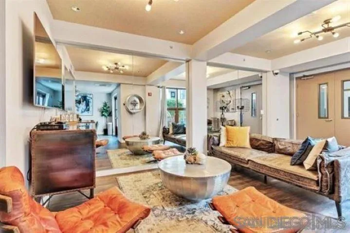 1150 J St #418 San Diego, CA 92101