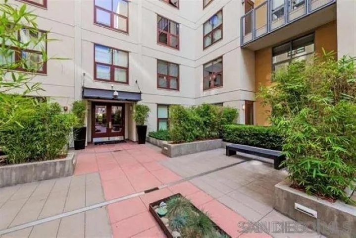 1150 J St #418 San Diego, CA 92101