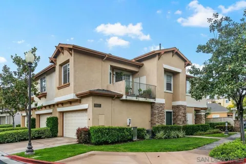 9607 W Canyon Ter #1