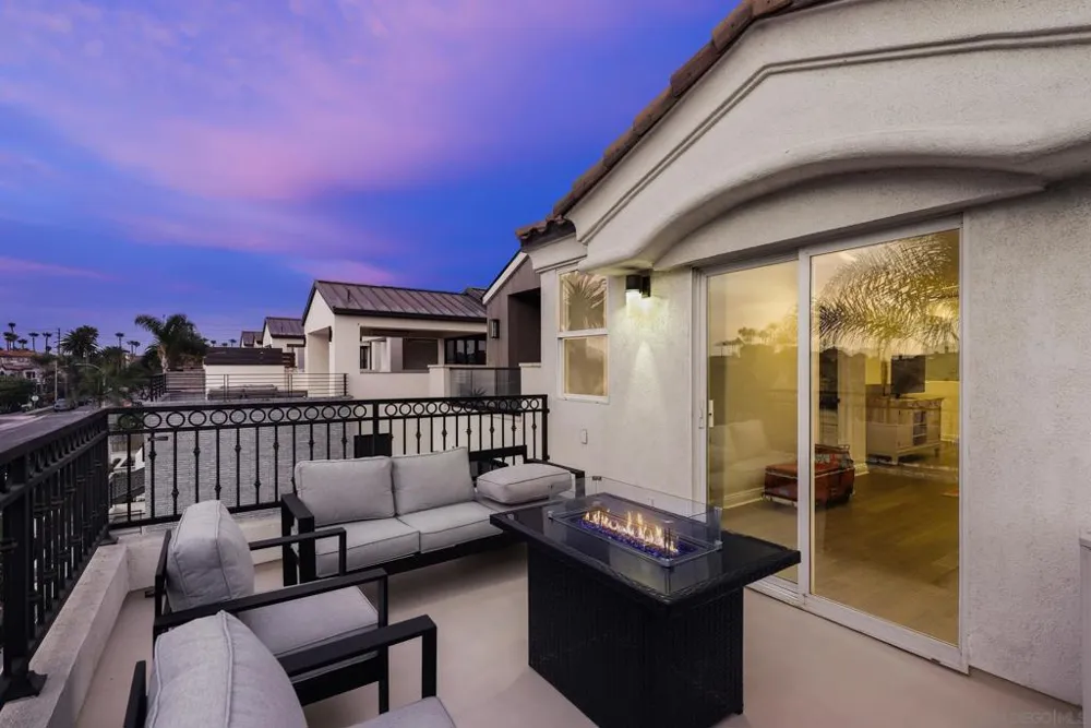 206 2Nd Huntington Beach, CA 92648