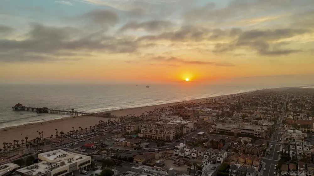 206 2Nd Huntington Beach, CA 92648