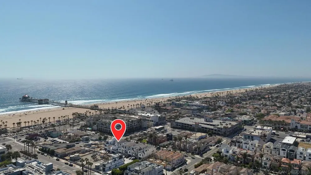 206 2Nd Huntington Beach, CA 92648