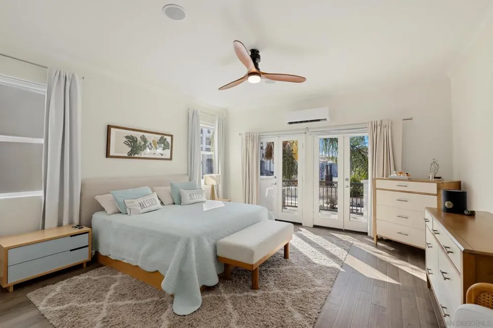 206 2Nd Huntington Beach, CA 92648