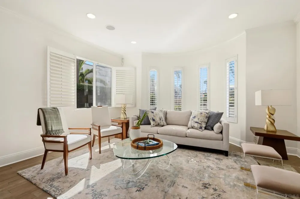 206 2Nd Huntington Beach, CA 92648