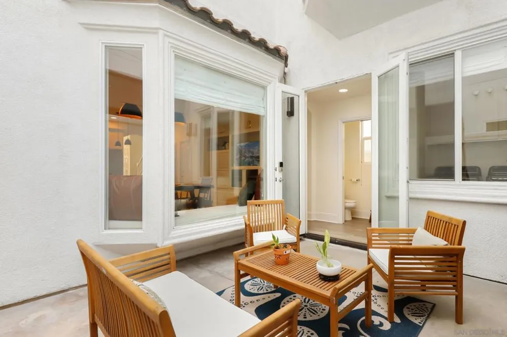 206 2Nd Huntington Beach, CA 92648