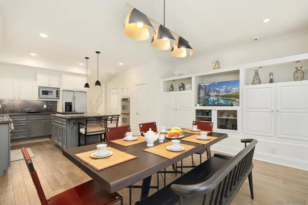 206 2Nd Huntington Beach, CA 92648