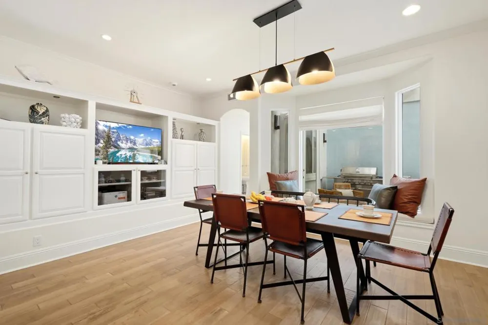 206 2Nd Huntington Beach, CA 92648