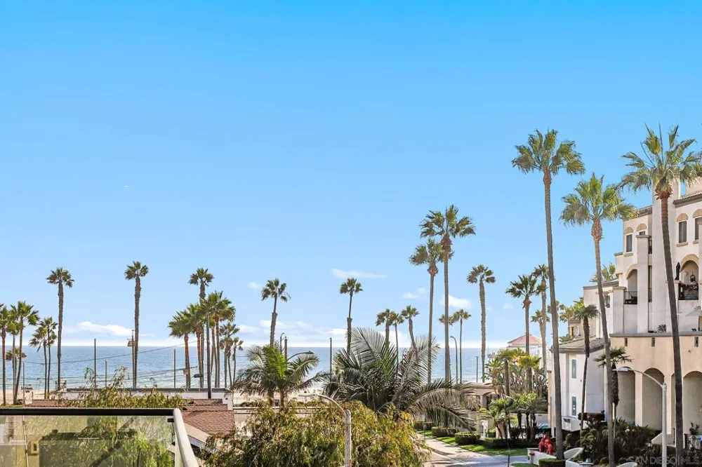 206 2Nd Huntington Beach, CA 92648