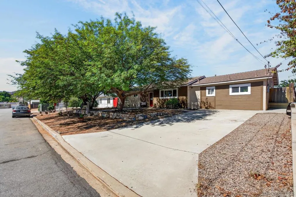 13422 Standish Dr Poway, CA 92064