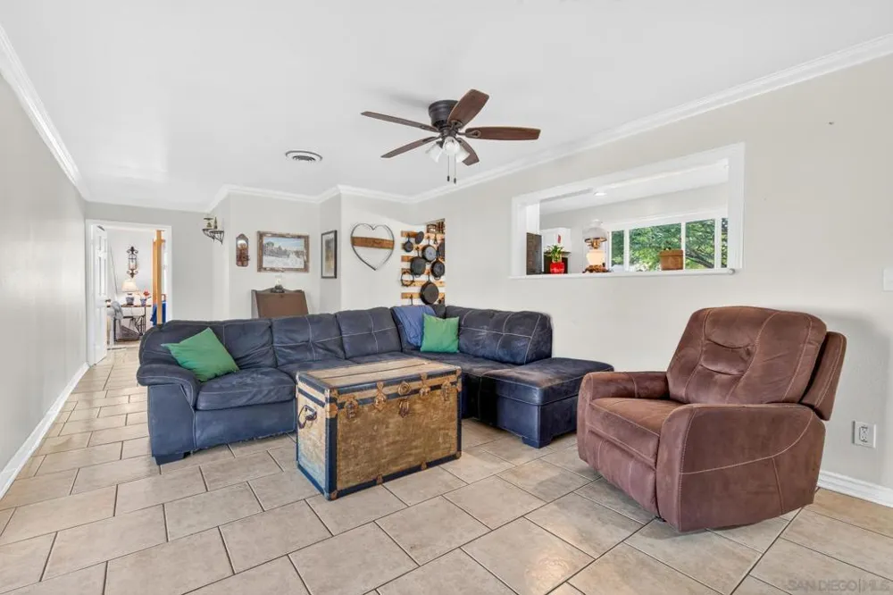 13422 Standish Dr Poway, CA 92064