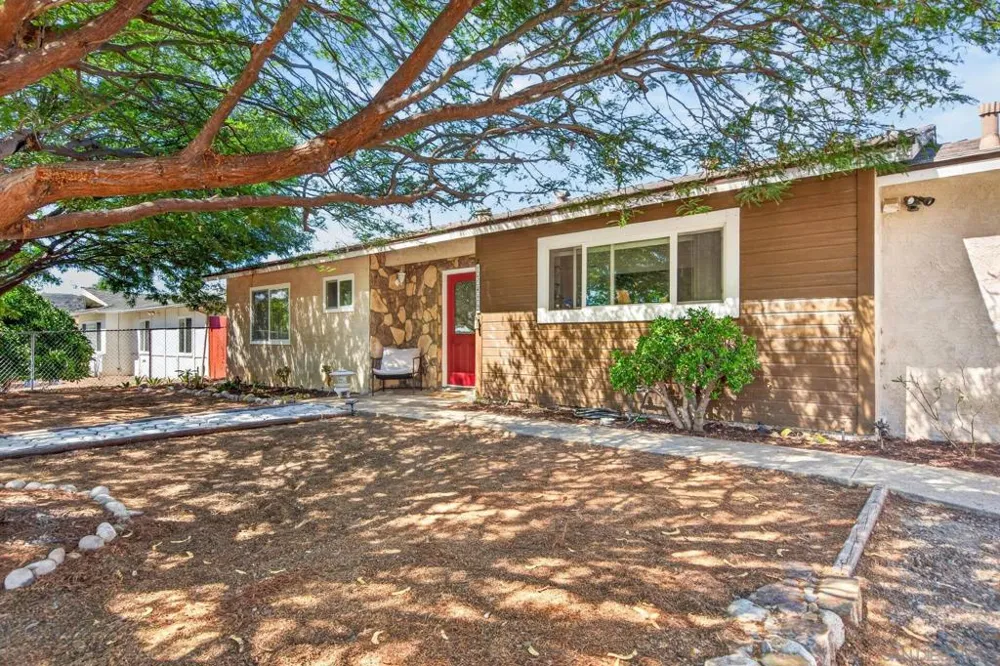 13422 Standish Dr Poway, CA 92064