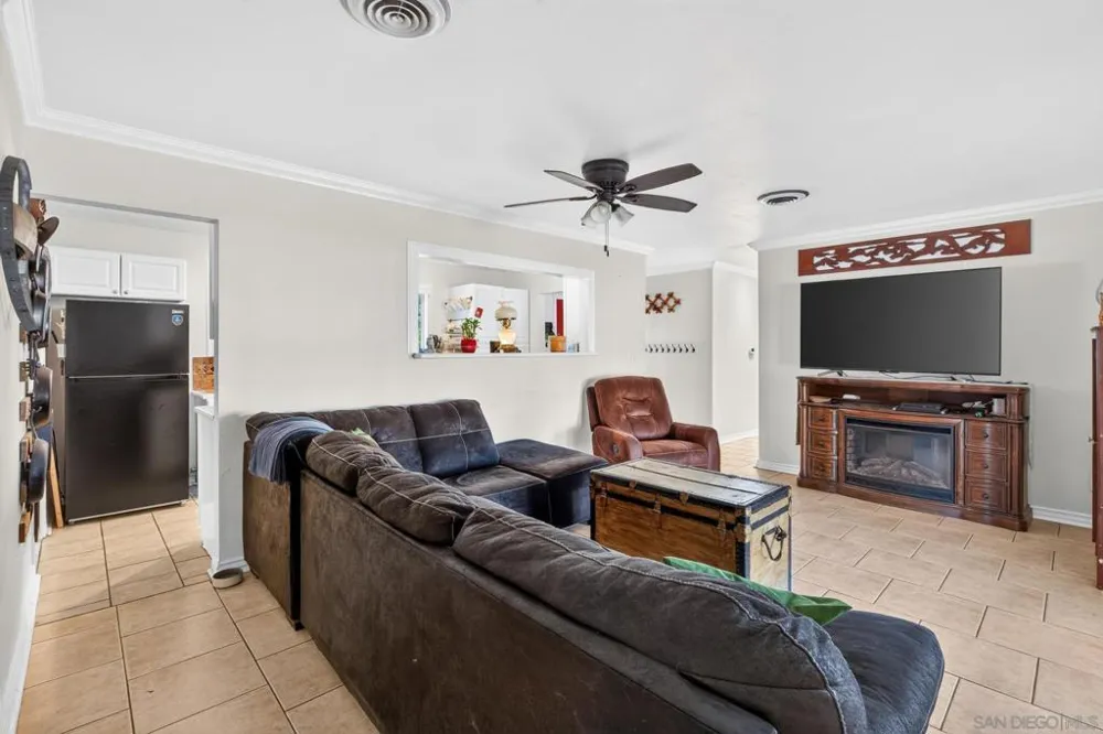 13422 Standish Dr Poway, CA 92064