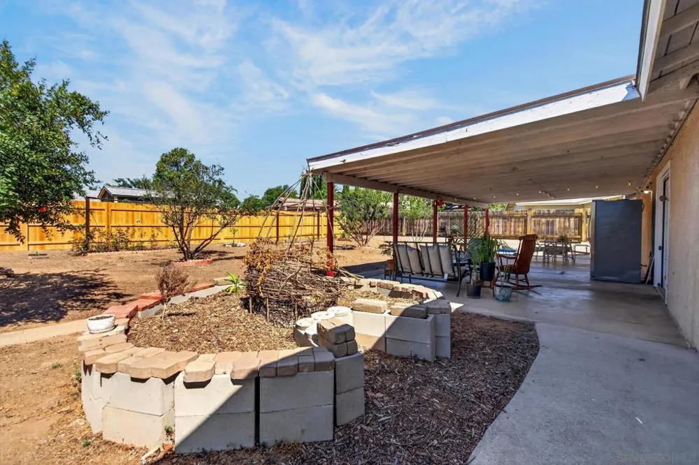 13422 Standish Dr Poway, CA 92064