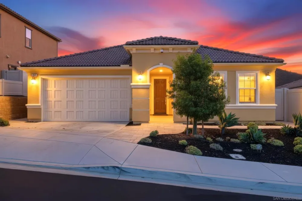 893 Woodhaven Rd. San Marcos, CA 92069